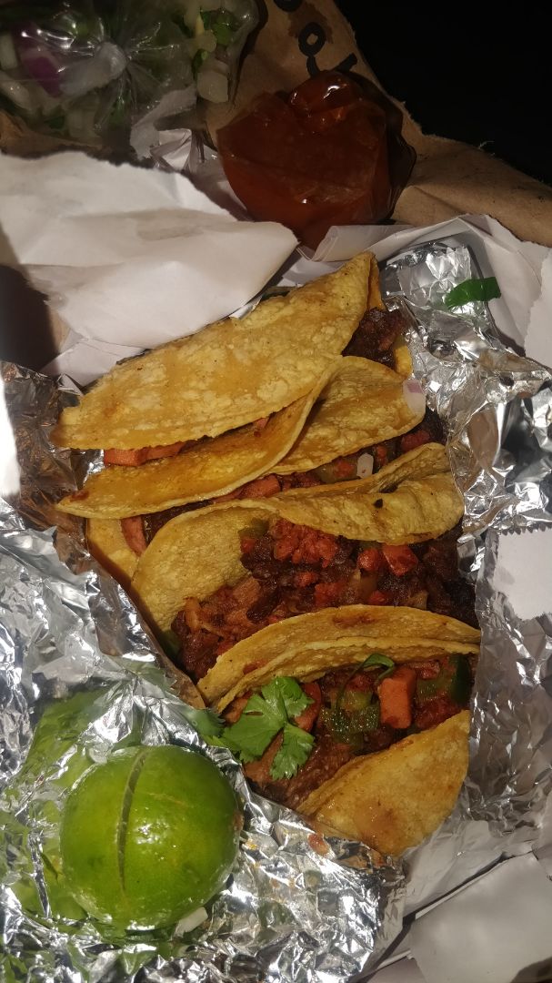 photo of Vegan Eats Tacos De Discada shared by @michellereyes on  20 Jan 2020 - review