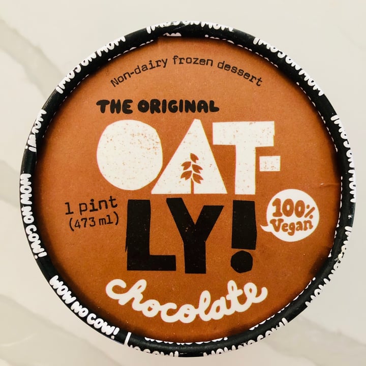 photo of Oatly Chocolate Ice Cream shared by @av-egan on  12 Nov 2022 - review