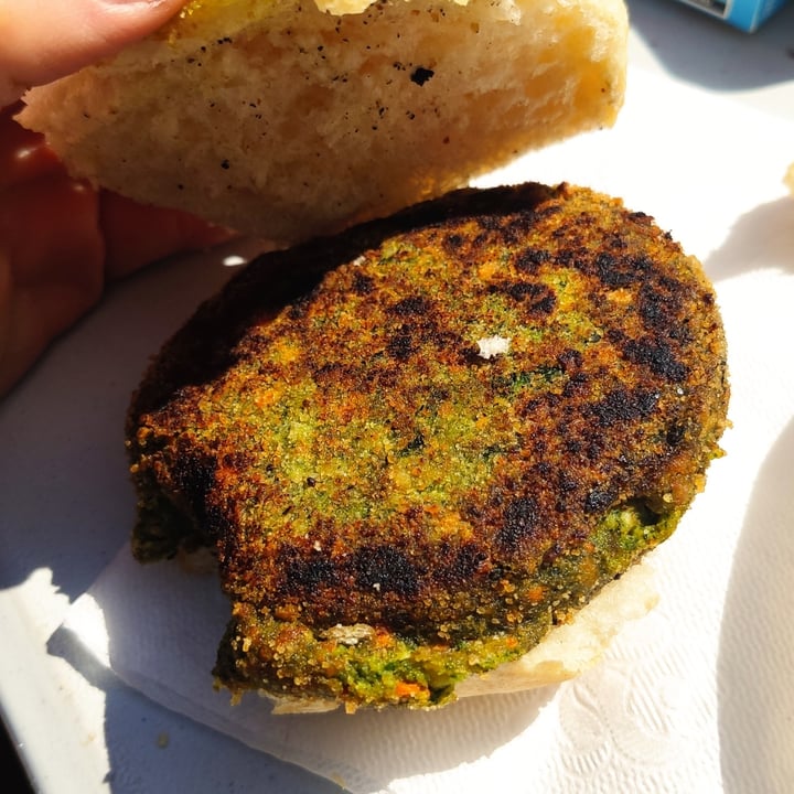 review photo of Esselunga Burger a base di spinaci e soia shared by @ffe on 25 Apr 2022 - review