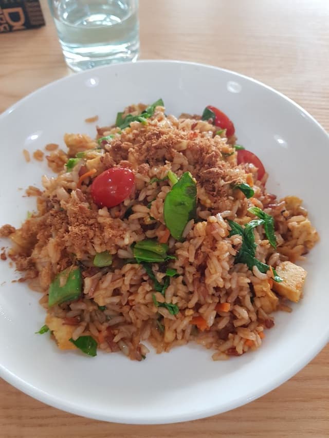 菜肴“Tom Yam Fried Rice”的照片