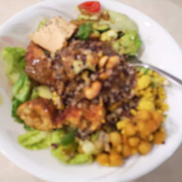 photo of SaladStop! Super Protein Bowl shared by @minarobert on  09 Jan 2021 - review