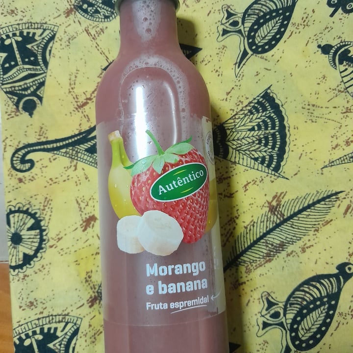 photo of Autèntico fruta expremida morango banana shared by @claudiasousaportugal on  10 May 2022 - review