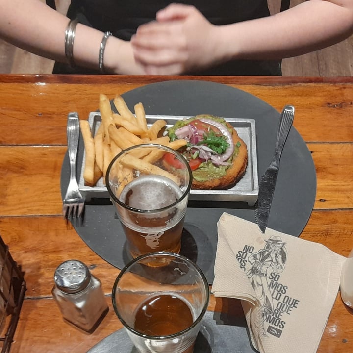 review photo of El Club de la Milanesa Milanesa Mex Con Papas Fritas shared by @emilcegt on 25 Dec 2021 - review