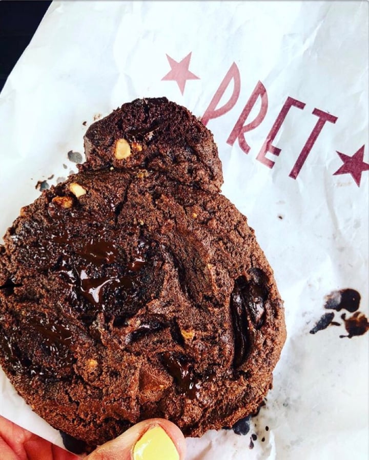 photo of Pret A Manger Dark Chocolate & Almond Butter Cookie shared by @sunnycaribbeanvegan on  07 Jul 2019 - review