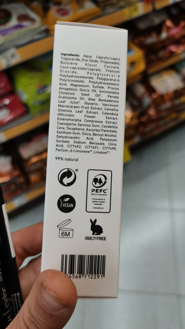 review photo of Bella Vitae natural cosmetics Crema solar facial shared by @juniperusvegan on 24 Feb 2022 - review