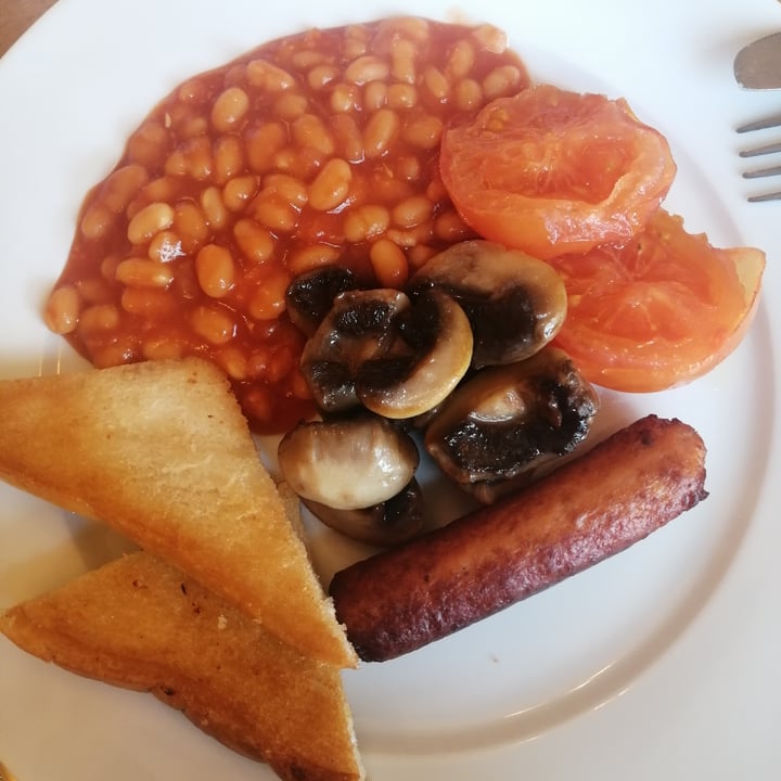 photo of Llwyn Onn Guest House Full wesh vegan breakfast shared by @bradipina on  20 Apr 2022 - review
