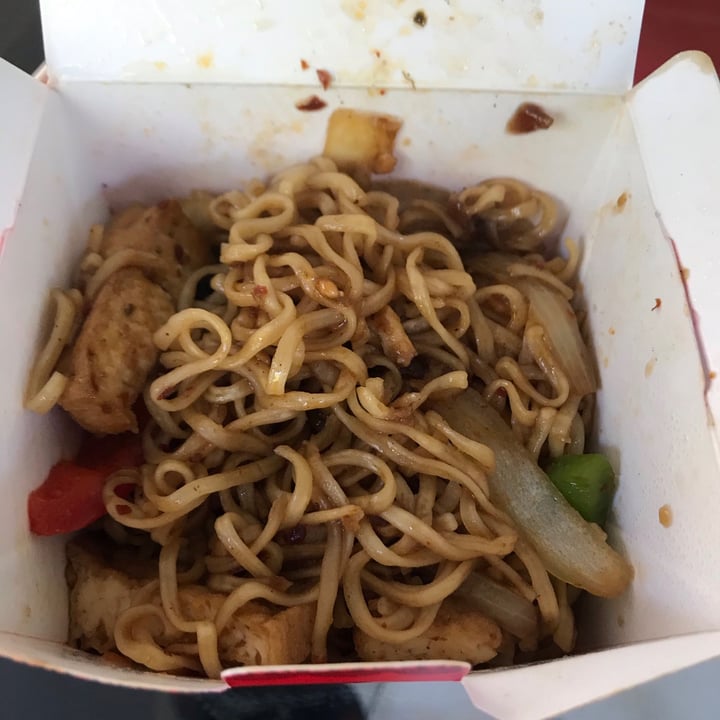 photo of Simply Asia - Somerset Mall Roasted Chilli Paste & Cashew Nut Noodles (514) Tofu Option shared by @lucyjseward on  16 Jul 2020 - review