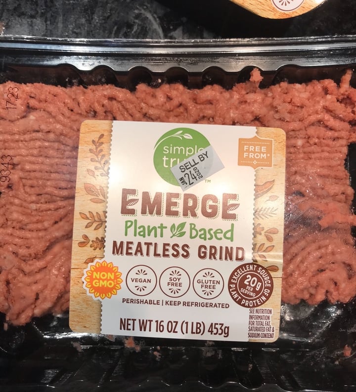 photo of Simple Truth Emerge plant based meatless grind shared by @mallory17 on  16 Jan 2020 - review