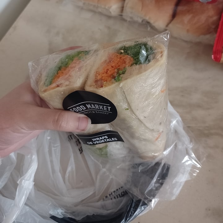 review photo of food market Wrap De Vegetales shared by @jazcpc on 18 Oct 2022 - review