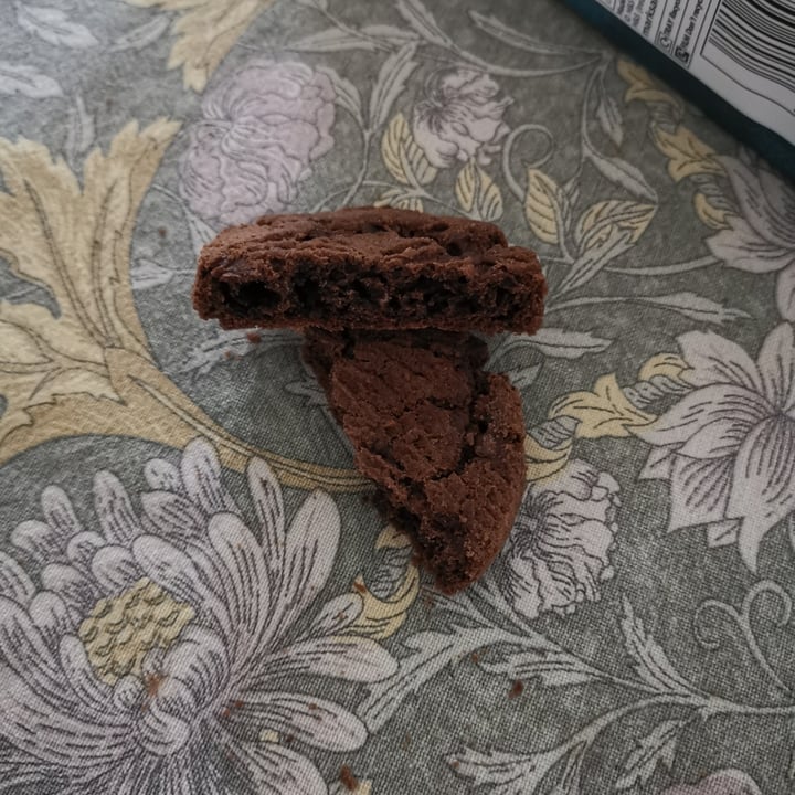 photo of Plant Kitchen (M&S) 8 Double Chocolate Cookies shared by @brunella1 on  23 Jan 2022 - review