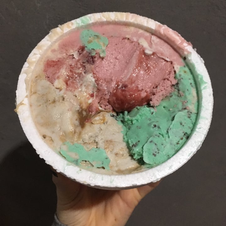 photo of Futuro Helados Menta granizada shared by @lauchis on  03 Aug 2020 - review