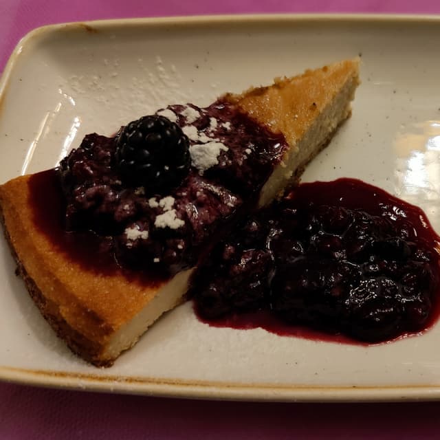 「Cheesecake ai frutti di bosco」の料理の写真