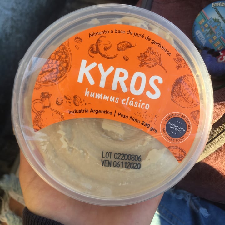 photo of Kyros Hummus clásico shared by @victoriaalvarez on  08 Sep 2020 - review