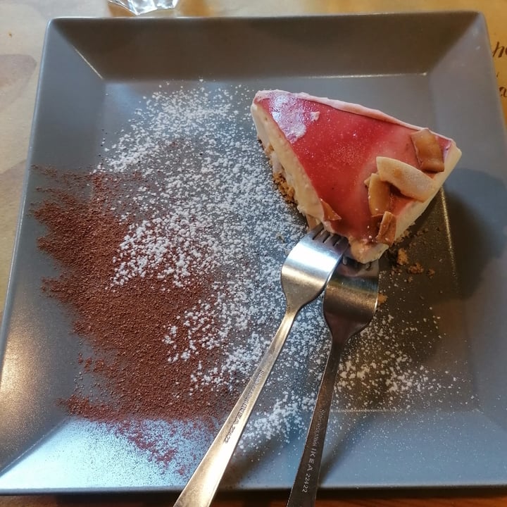 review photo of Chiccoteca S.R.L. Cheesecake al cocco shared by @giugia87 on 31 Jul 2022 - review