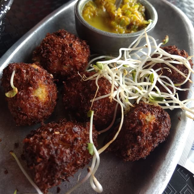 菜肴“Falafel”的照片