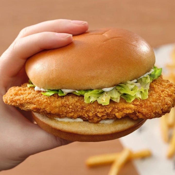 review photo of KFC Plant Based Sandwich shared by @sandysmiles on 20 Sep 2020 - review