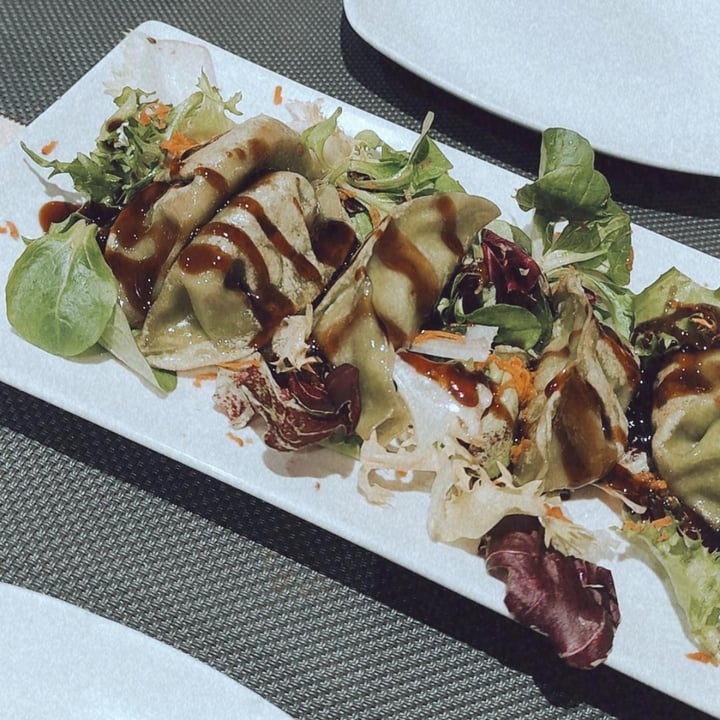 photo of Bambú Gyozas shared by @petivermello on  29 Oct 2021 - review