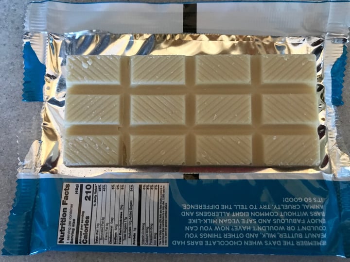 review photo of No Whey! Foods Chocolate Bar - White Polar Dream shared by @k8e on 20 Mar 2019 - review