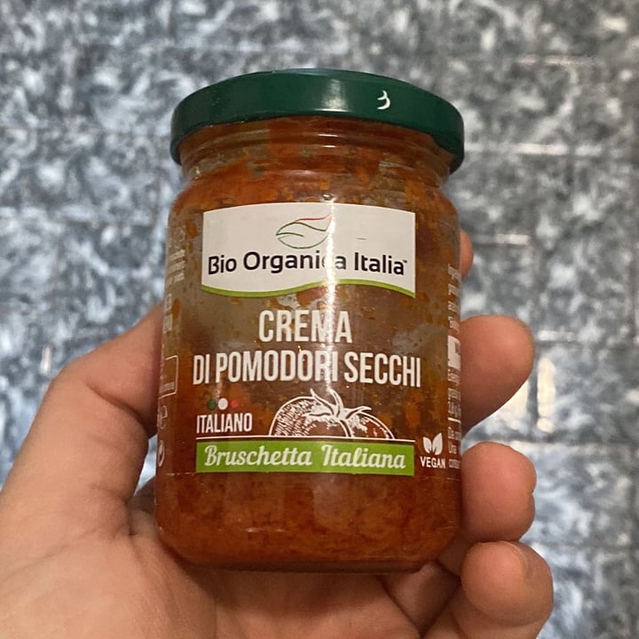 photo of Bio Organica Italia Crema di pomodori secchi shared by @buonabellabrava on  10 Jan 2022 - review