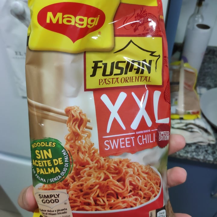 review photo of Maggi Fusian pasta oriental sweet chili XXL shared by @alvegandoi on 07 Feb 2022 - review