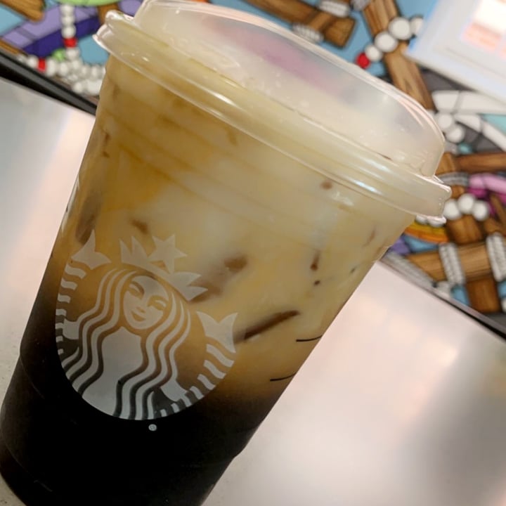 Starbucks Gainesville, United States Honey Almond Milk Cold Brew Review