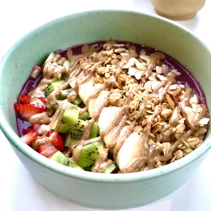 photo of Happy Day Juice Co. Fremont Fix Smoothie Bowl shared by @pdxveg on  04 May 2020 - review