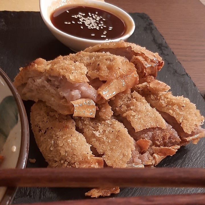 photo of Su Guan - Chinese Veg Taro fritto - piatto del giorno shared by @irenebertiveg96 on  18 Sep 2022 - review