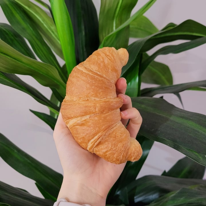 photo of Bakery DuJour Vegan Croissants shared by @ranelle on  06 Aug 2021 - review