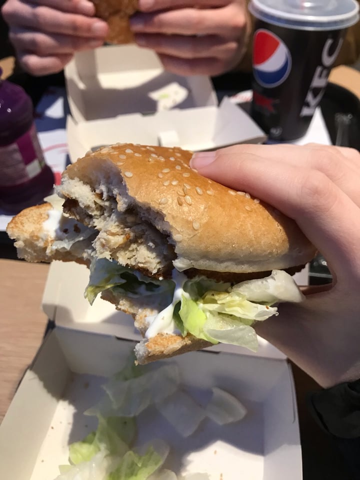 photo of KFC vegan chicken burger shared by @benji on  02 Jan 2020 - review