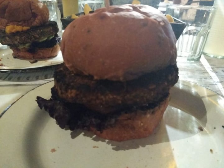 review photo of Foodie SpecialBurger Hamburguesa Vegana shared by @yamilaleuy on 22 Nov 2019 - review