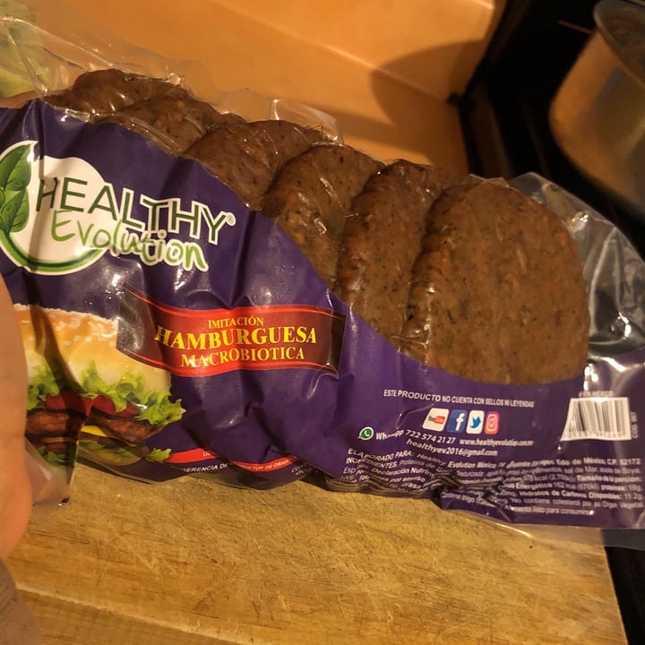 review photo of Healthy Evolution Hamburguesa Macrobiótica shared by @alinerequena on 03 Oct 2021 - review