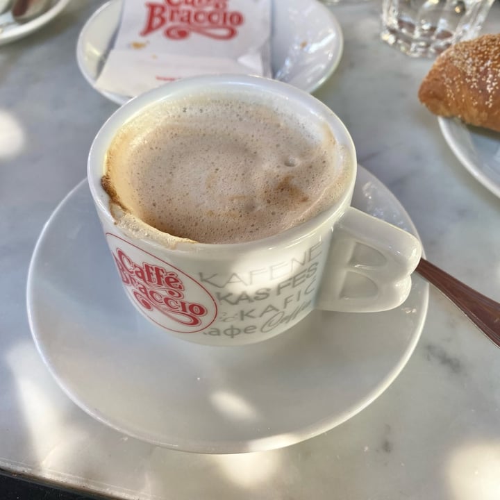 review photo of Chiosco San Lorenzo cappuccino con latte di soia shared by @elijveg on 21 Jul 2022 - review