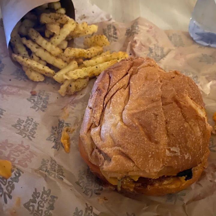 photo of Vegan Burger Bar Spicy VBB shared by @alburt on  09 Jan 2022 - review