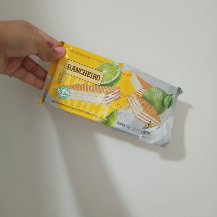 photo of Rancheiro Biscoito Wafer Sabor Limão shared by @larissa13 on  10 Jan 2022 - review