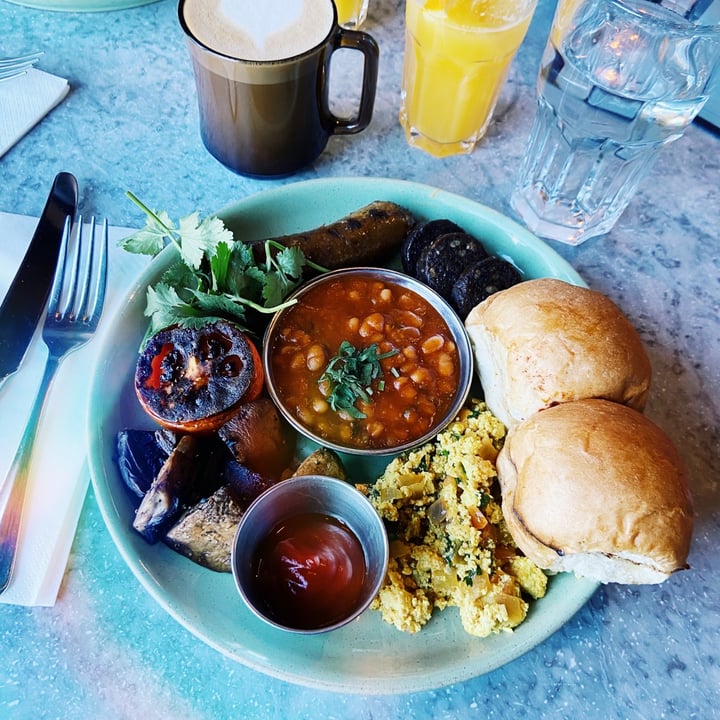 review photo of Dishoom Edinburgh The Vegan Bombay shared by @cupcakesandacid on 17 Aug 2020 - review