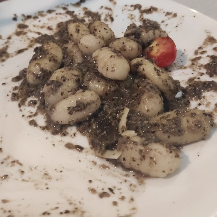 photo of Veganda Gnocchi Con Funghi shared by @merlerouge on  19 Oct 2022 - review