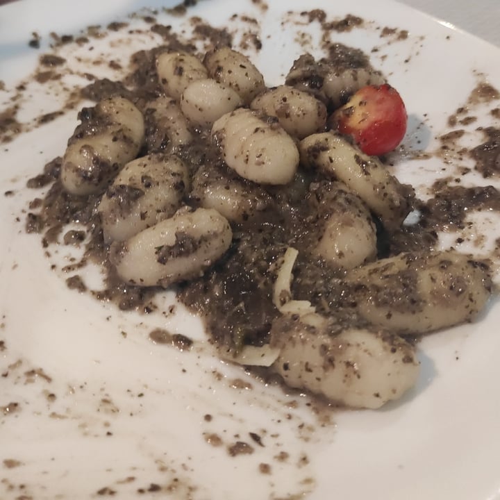 review photo of Veganda Gnocchi Con Funghi shared by @merlerouge on 19 Oct 2022 - review
