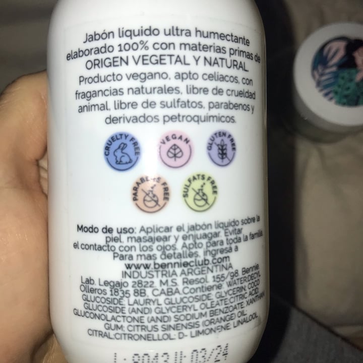 review photo of bennie club Jabón de limpieza facial BFF shared by @candeballesta on 09 Sep 2022 - review