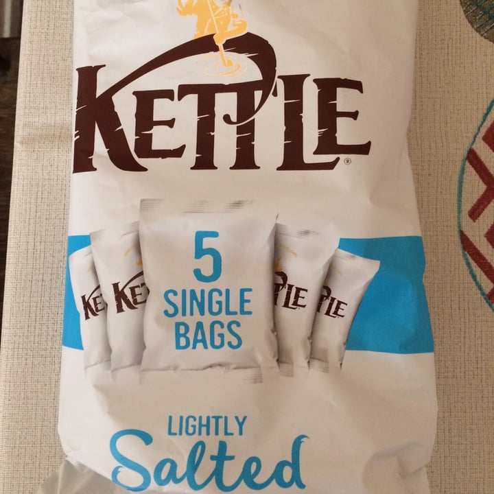 photo of Tesco kettle lightly salted potato chips shared by @cazmikk on  09 May 2022 - review