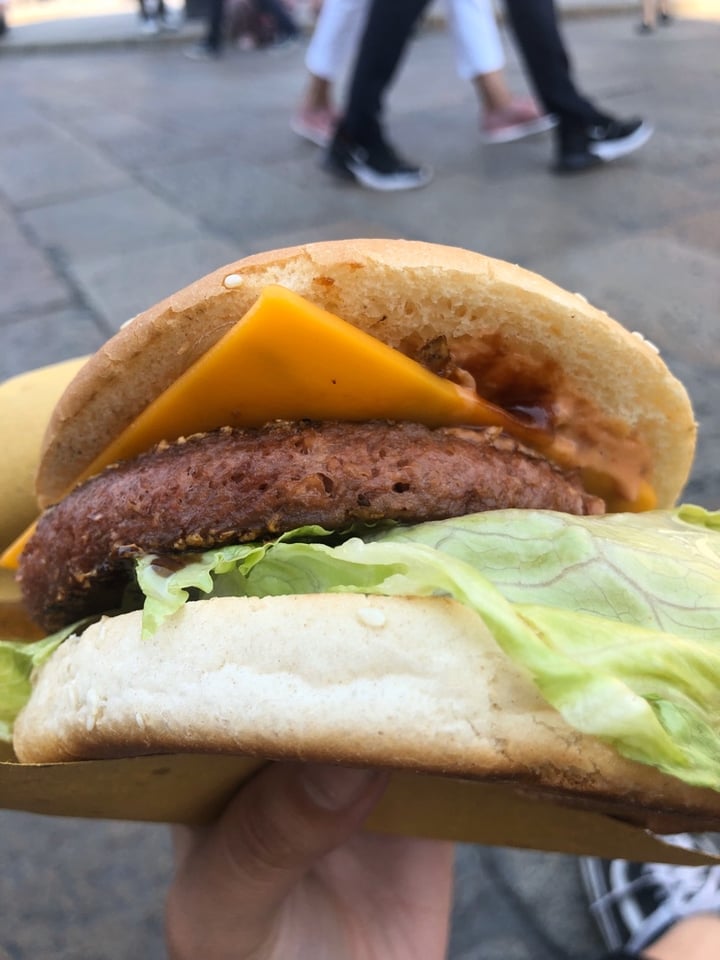 photo of Veg-Mi Trike Beyond Burger shared by @ambra95 on  19 Feb 2020 - review