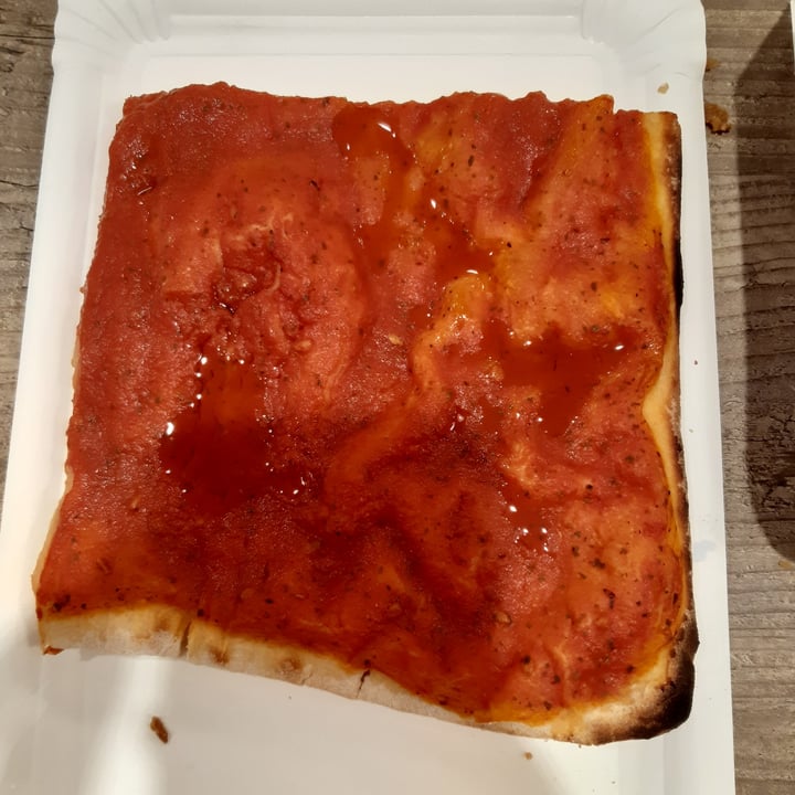 photo of IKEA Turin trancio di pizza rossa shared by @vegsara on  01 Jul 2022 - review