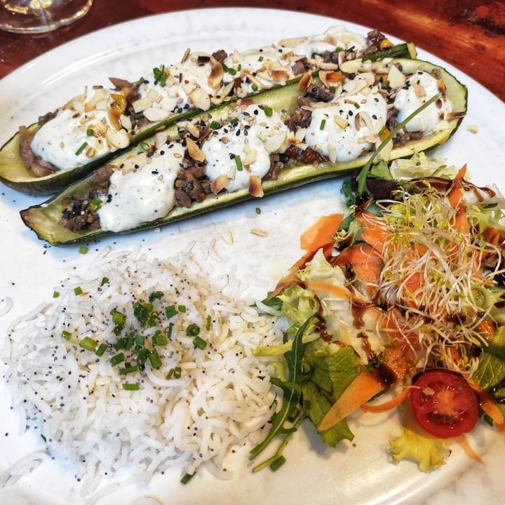 review photo of La Cerería Calabacines Rellenos shared by @bettt on 18 Aug 2022 - review