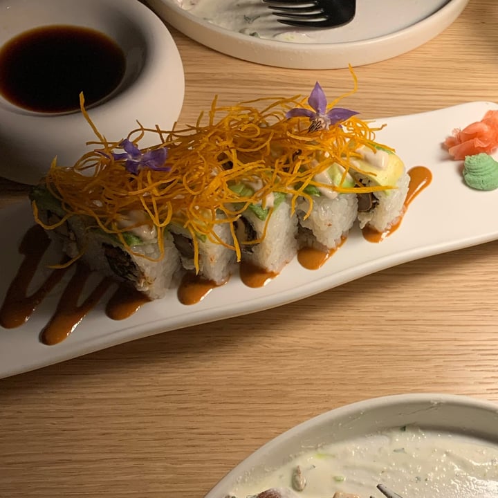 review photo of MUDRÁ Plant Based - Madrid Uramiki crispy shared by @conchisr on 25 Jun 2022 - review