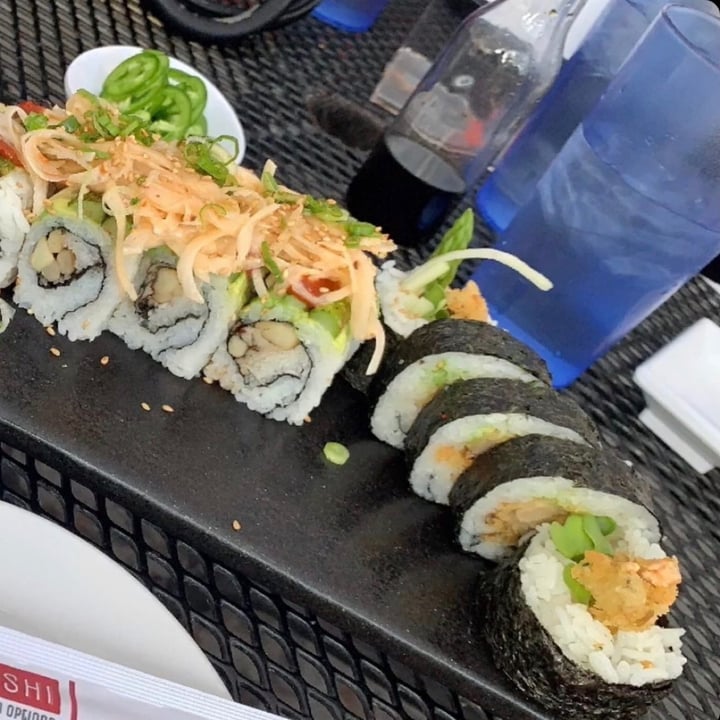 review photo of Midtown Sushi Vegan OMFG Roll shared by @pascalraquel on 17 Dec 2020 - review