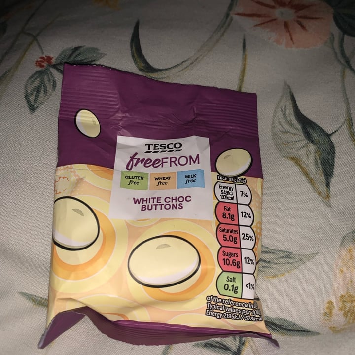 photo of Tesco Free From White chocolate buttons shared by @ddraig on  07 Feb 2022 - review