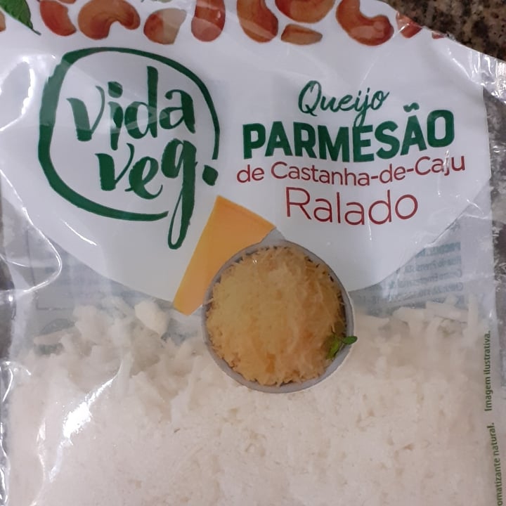 review photo of Vida Veg Queijo Parmesão Ralado shared by @elianechagas on 10 Jul 2022 - review