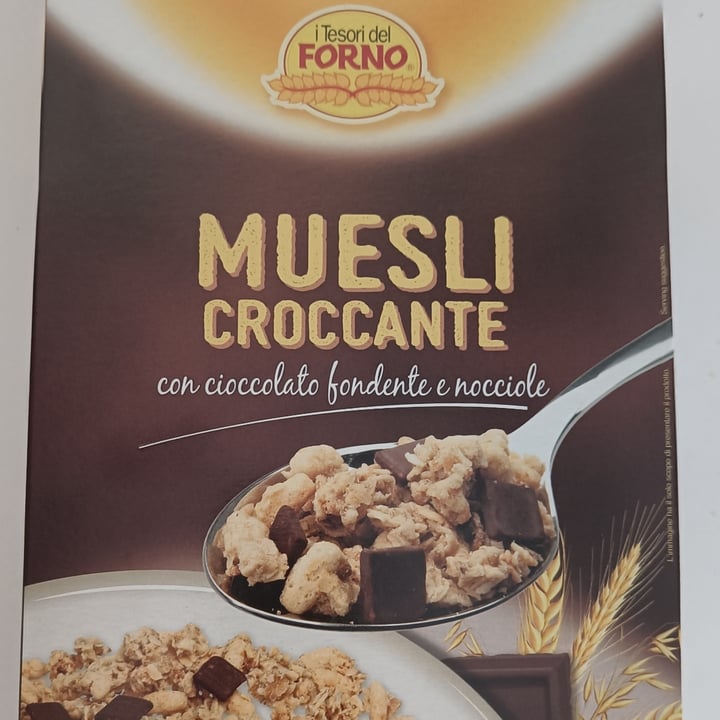 photo of I tesori del forno Muesli Con Cioccolato Fondente E Nocciole shared by @giorgiaparis on  06 Aug 2022 - review