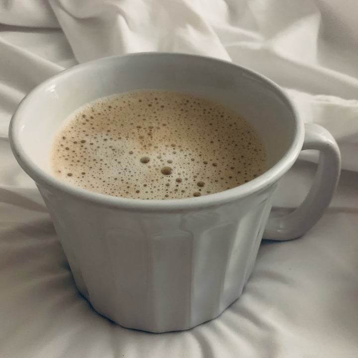 photo of Starbucks Non-Dairy Creamer Hazelnut Latte shared by @allhess on  01 Jan 2022 - review