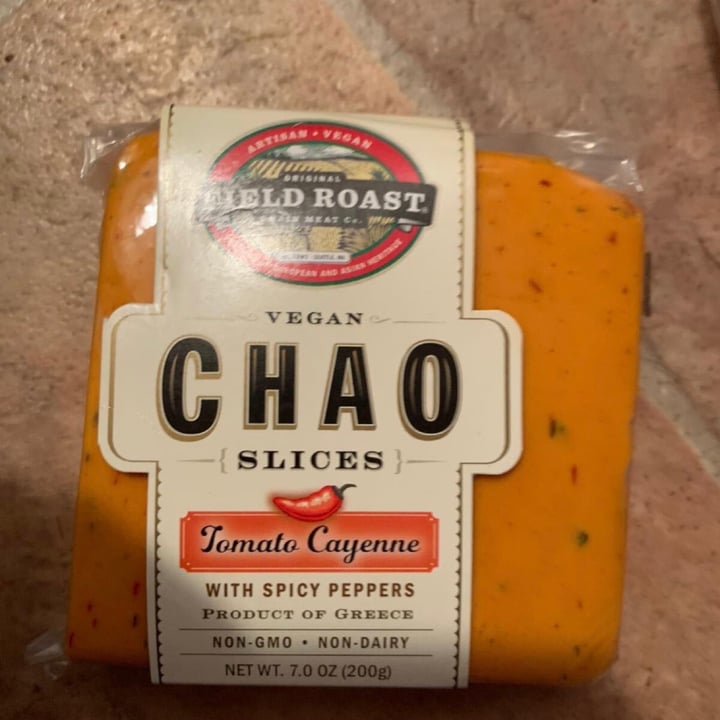 photo of Field Roast Tomato Cayenne Chao Slices shared by @papiisgoingvegan on  29 Jun 2020 - review