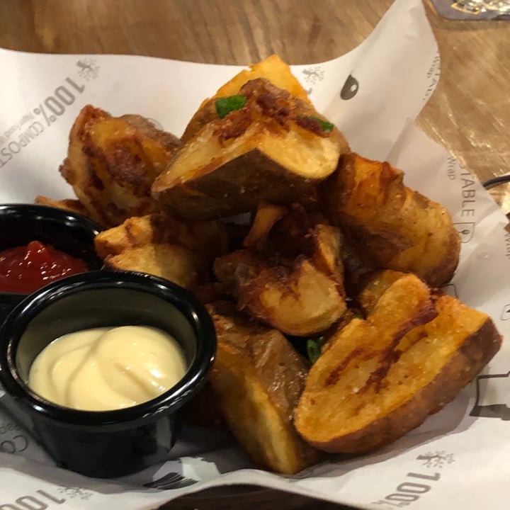photo of Genius Central Singapore Potato Chunks shared by @noll-fyra on  30 Oct 2020 - review